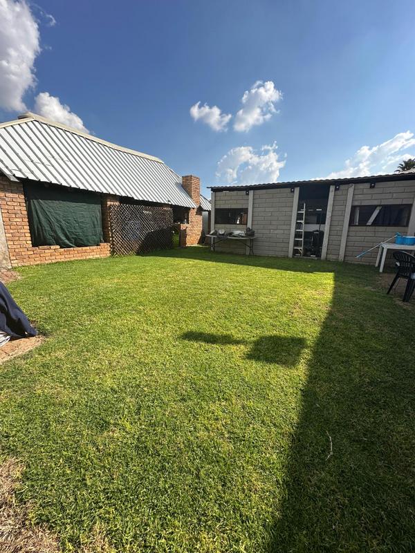 2 Bedroom Property for Sale in Geduld Gauteng