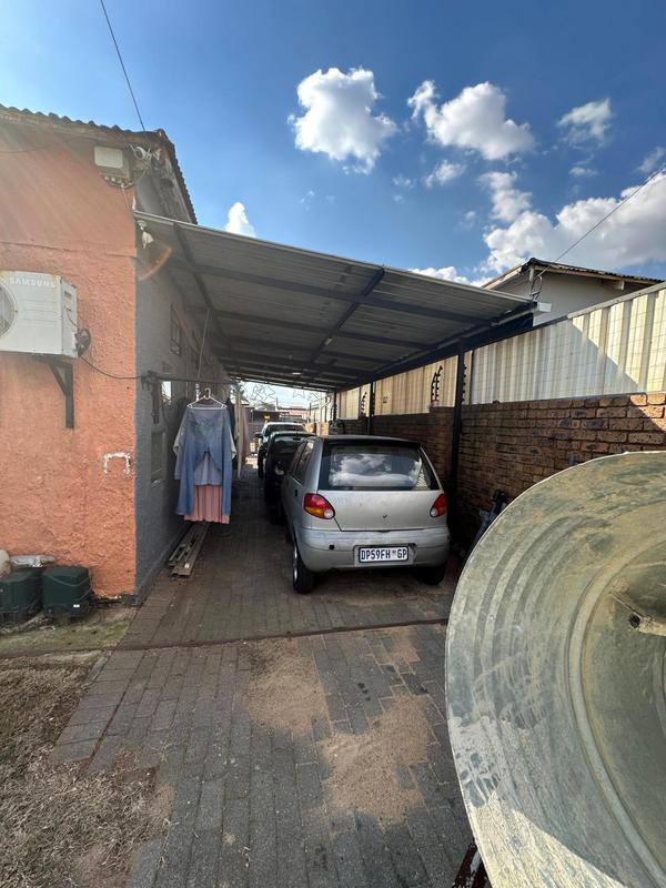 2 Bedroom Property for Sale in Geduld Gauteng