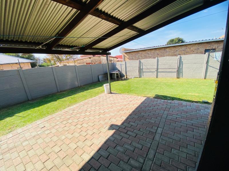3 Bedroom Property for Sale in South Hills Gauteng