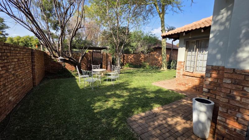 2 Bedroom Property for Sale in Montana Tuine Gauteng