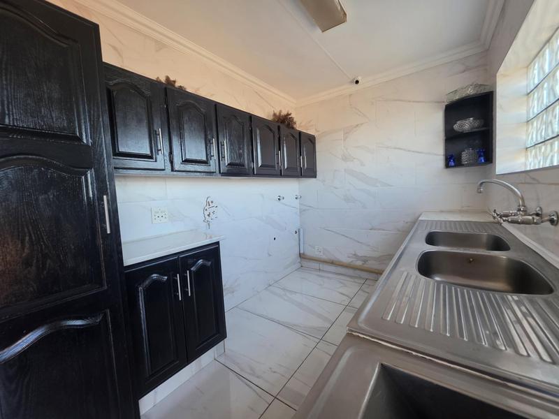 4 Bedroom Property for Sale in Bassonia Gauteng