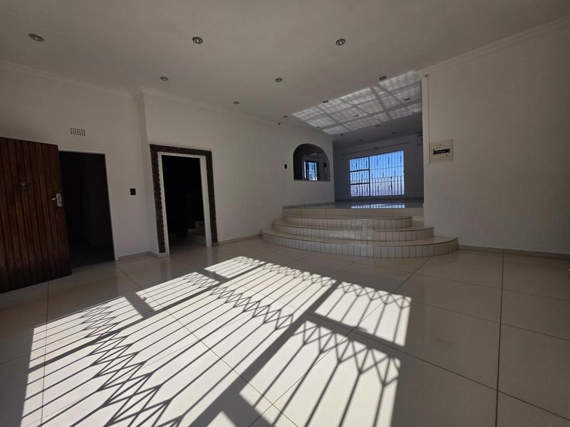 4 Bedroom Property for Sale in Bassonia Gauteng