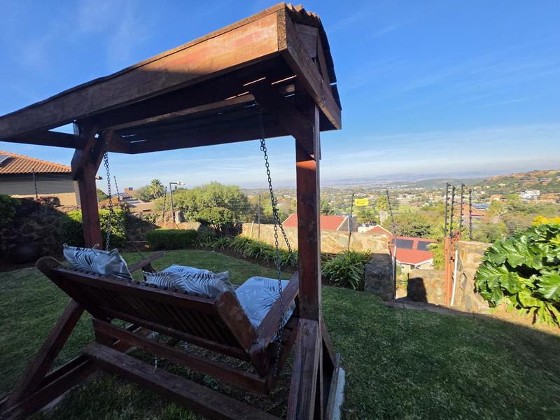 4 Bedroom Property for Sale in Bassonia Gauteng
