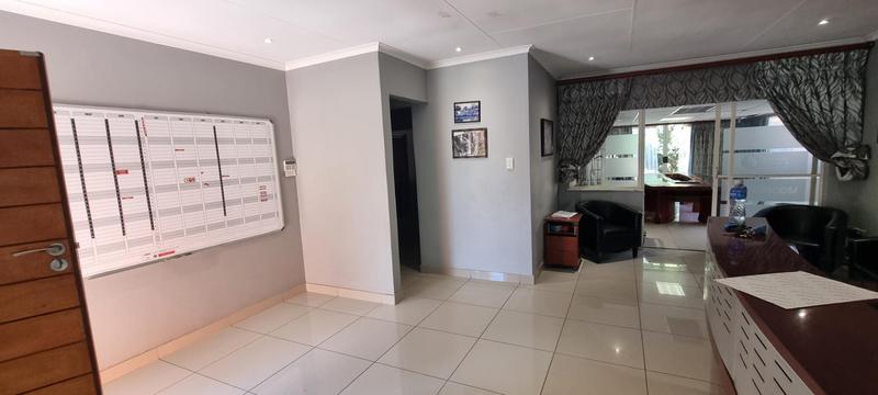 4 Bedroom Property for Sale in Rooihuiskraal Gauteng