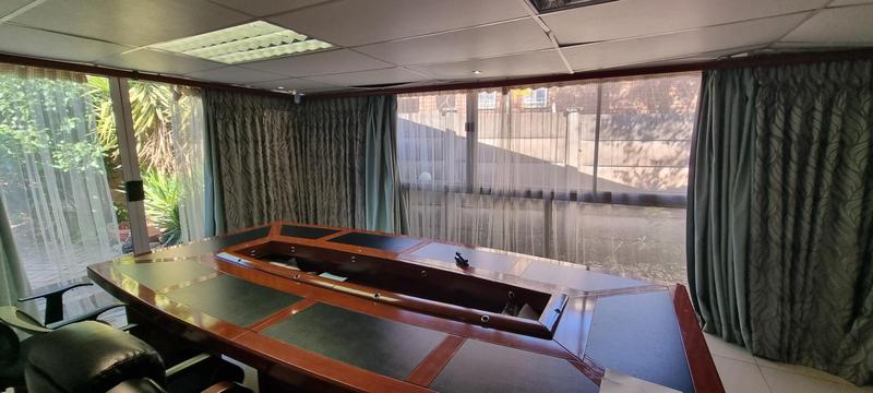 4 Bedroom Property for Sale in Rooihuiskraal Gauteng