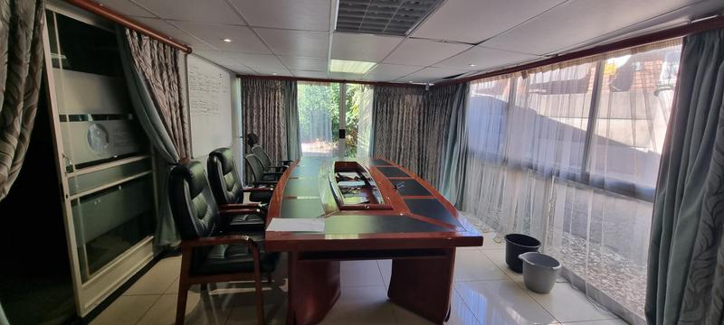 4 Bedroom Property for Sale in Rooihuiskraal Gauteng
