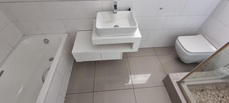 4 Bedroom Property for Sale in Rooihuiskraal Gauteng
