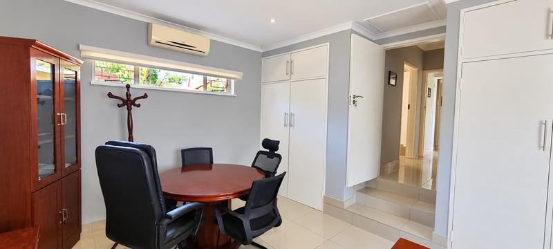 4 Bedroom Property for Sale in Rooihuiskraal Gauteng