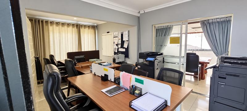 4 Bedroom Property for Sale in Rooihuiskraal Gauteng