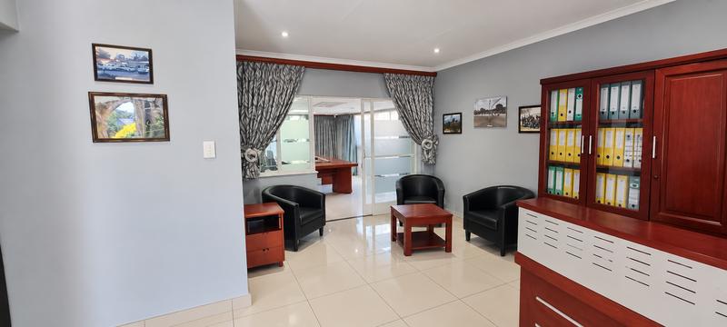4 Bedroom Property for Sale in Rooihuiskraal Gauteng