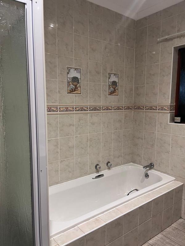 3 Bedroom Property for Sale in Eldo Manor Gauteng