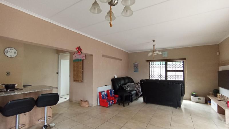 3 Bedroom Property for Sale in Tres Jolie Gauteng