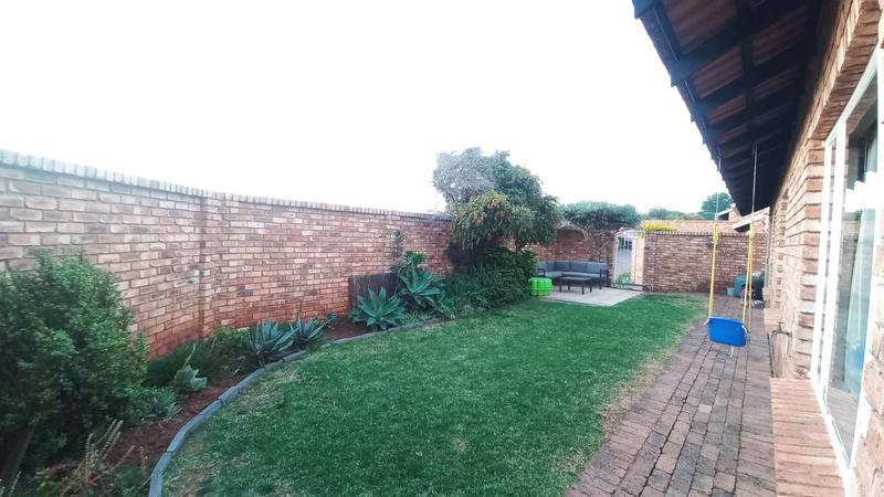 3 Bedroom Property for Sale in Elardus Park Gauteng