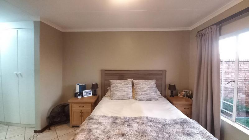 3 Bedroom Property for Sale in Elardus Park Gauteng