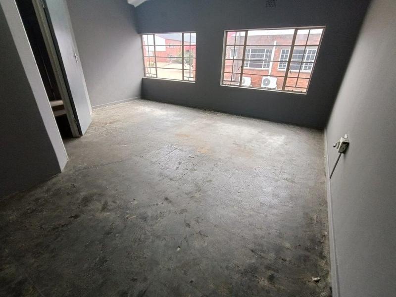 To Let Commercial Property for Rent in Robertville Gauteng