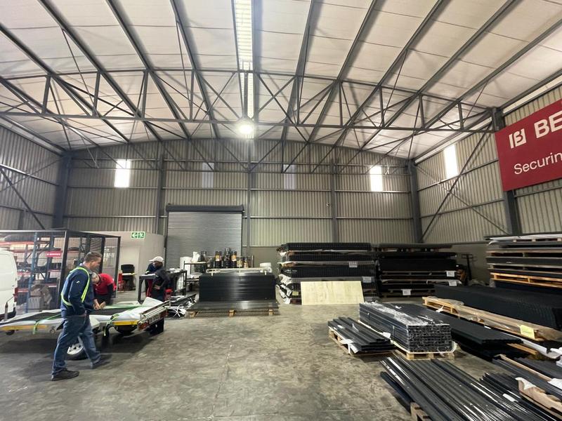 To Let Commercial Property for Rent in Knoppieslaagte Gauteng