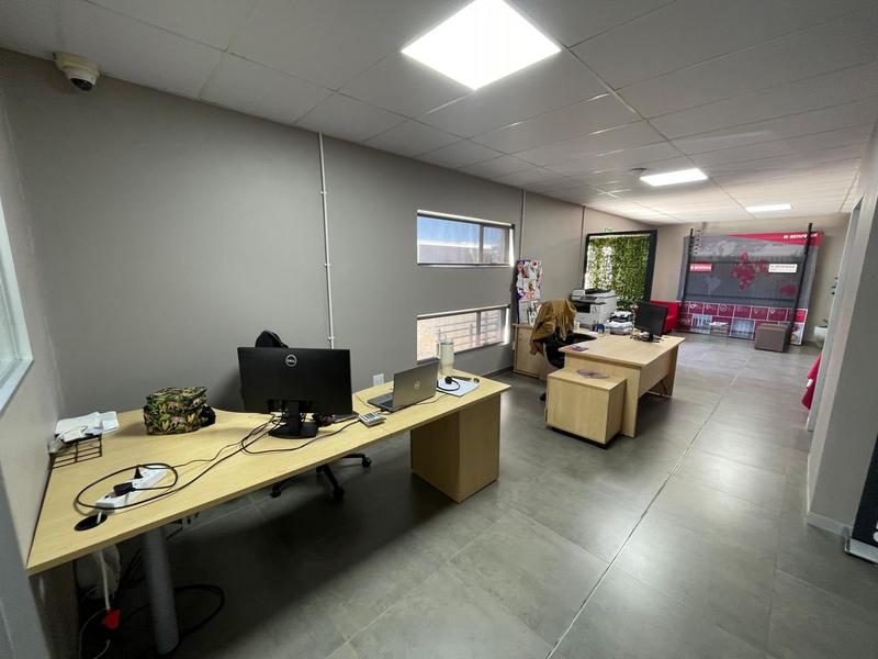To Let Commercial Property for Rent in Knoppieslaagte Gauteng