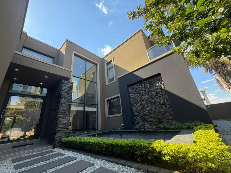 5 Bedroom Property for Sale in Blue Valley Golf Estate Gauteng