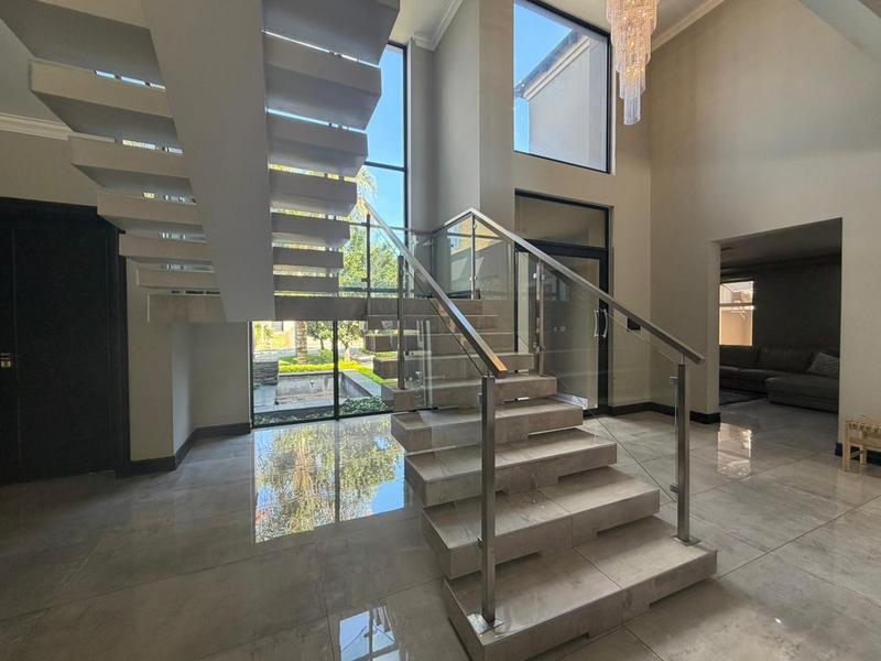 5 Bedroom Property for Sale in Blue Valley Golf Estate Gauteng