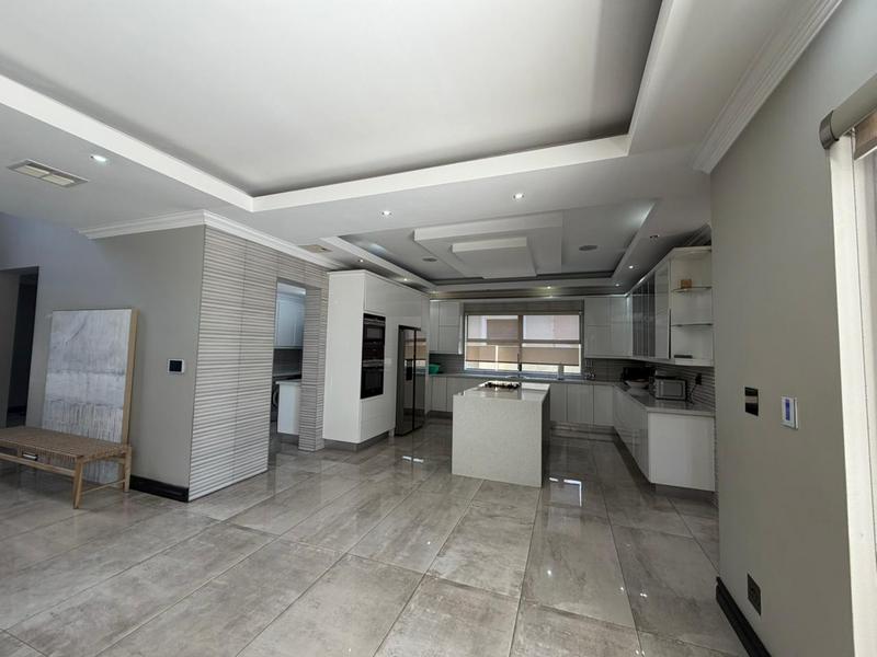 5 Bedroom Property for Sale in Blue Valley Golf Estate Gauteng