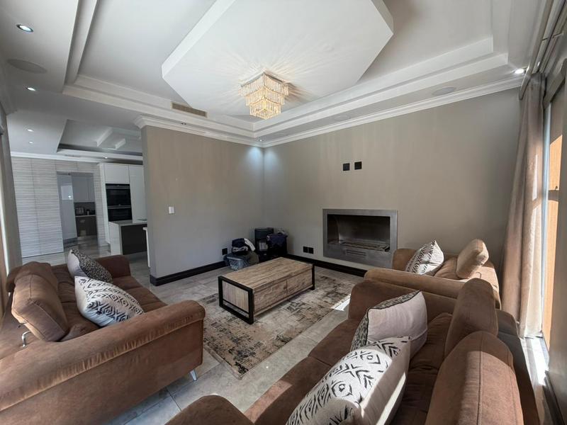5 Bedroom Property for Sale in Blue Valley Golf Estate Gauteng