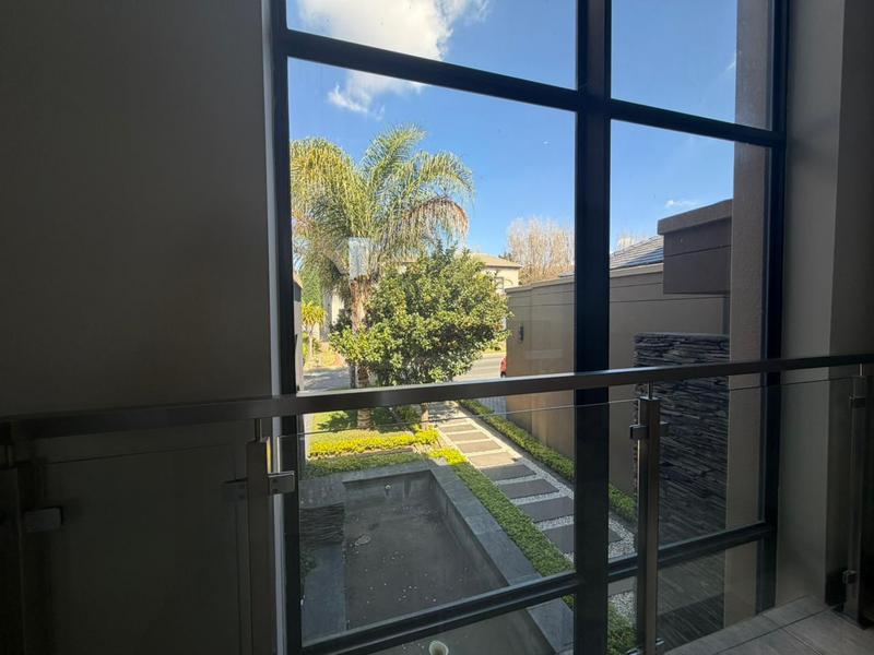 5 Bedroom Property for Sale in Blue Valley Golf Estate Gauteng