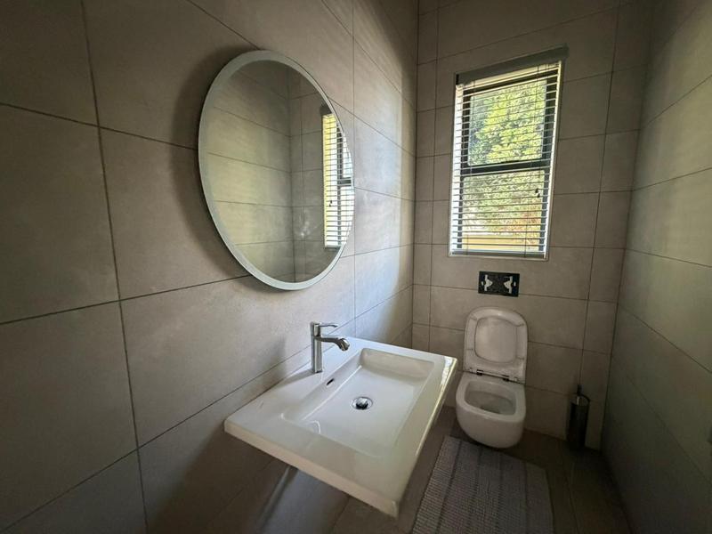 5 Bedroom Property for Sale in Blue Valley Golf Estate Gauteng