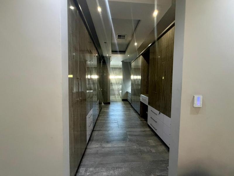 5 Bedroom Property for Sale in Blue Valley Golf Estate Gauteng