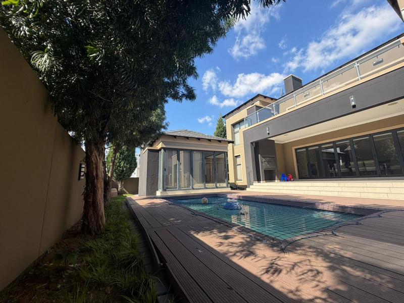 5 Bedroom Property for Sale in Blue Valley Golf Estate Gauteng