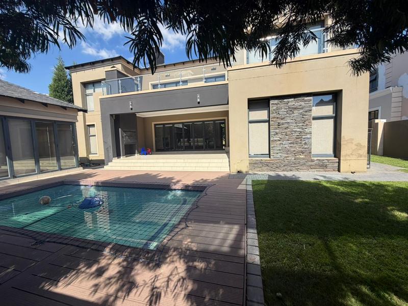 5 Bedroom Property for Sale in Blue Valley Golf Estate Gauteng