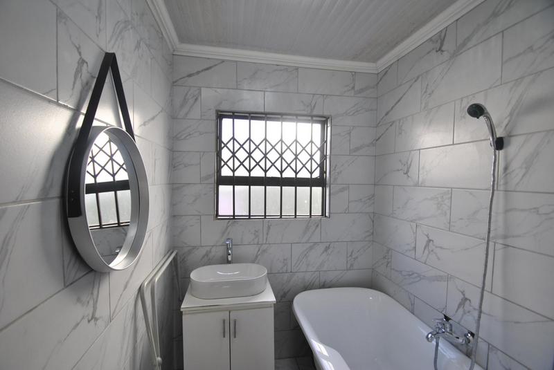 4 Bedroom Property for Sale in Dawn Park Gauteng