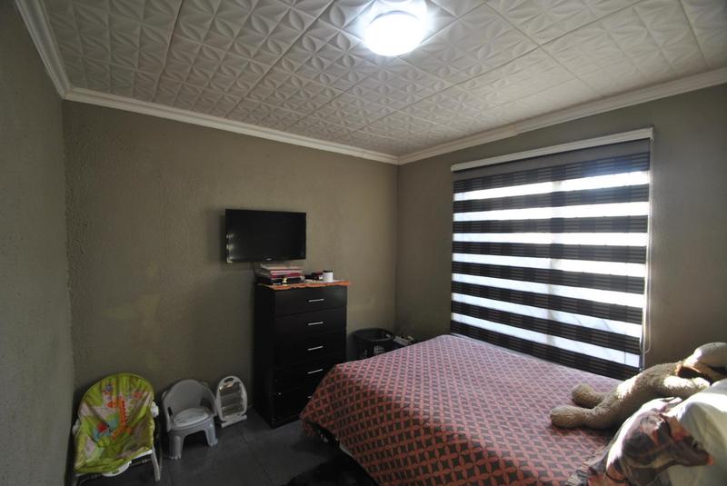 4 Bedroom Property for Sale in Dawn Park Gauteng