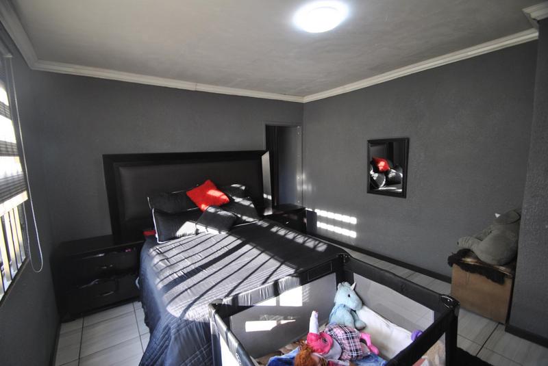 4 Bedroom Property for Sale in Dawn Park Gauteng
