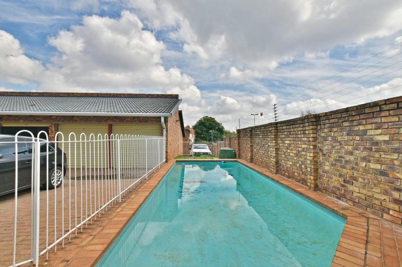 2 Bedroom Property for Sale in Ferndale Gauteng