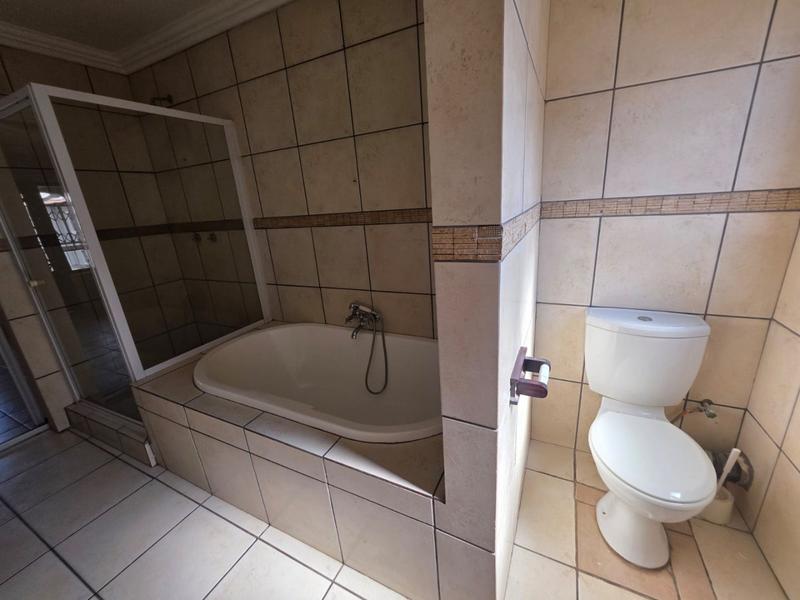 3 Bedroom Property for Sale in Greenhills Gauteng