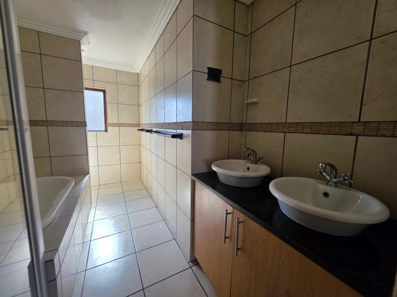 3 Bedroom Property for Sale in Greenhills Gauteng