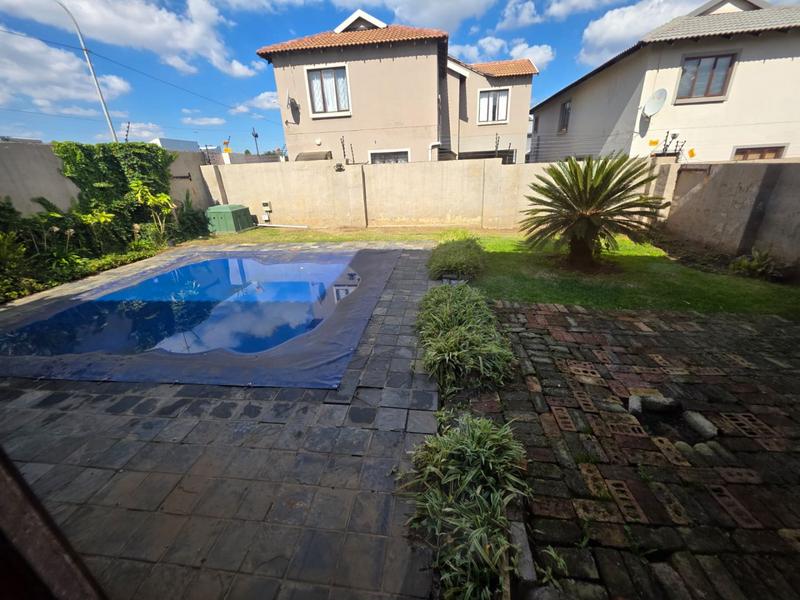 3 Bedroom Property for Sale in Greenhills Gauteng