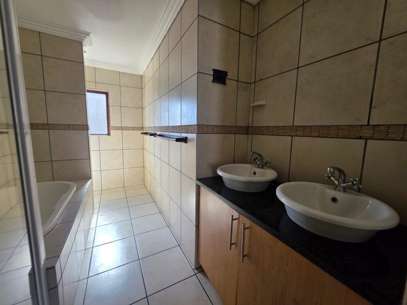 3 Bedroom Property for Sale in Greenhills Gauteng
