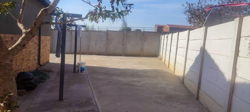 2 Bedroom Property for Sale in Mindalore Gauteng