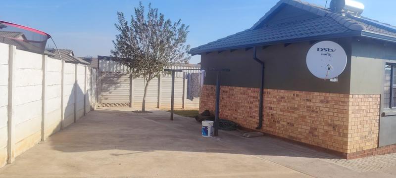 2 Bedroom Property for Sale in Mindalore Gauteng