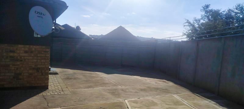 2 Bedroom Property for Sale in Mindalore Gauteng