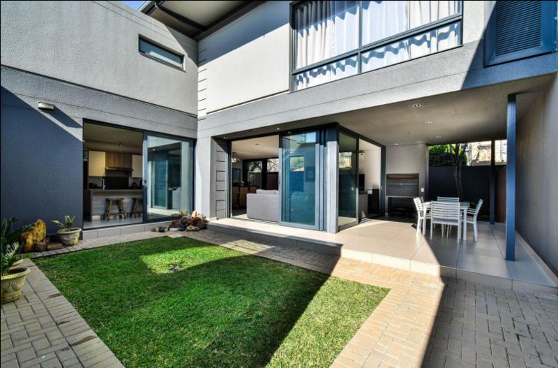 4 Bedroom Property for Sale in Waterkloof Ridge Gauteng