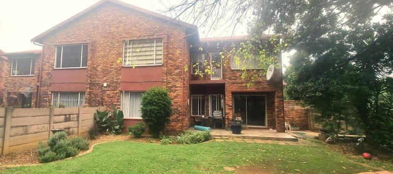 3 Bedroom Property for Sale in Brackenhurst Gauteng