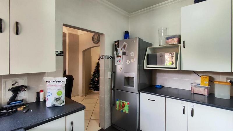 3 Bedroom Property for Sale in Brackenhurst Gauteng