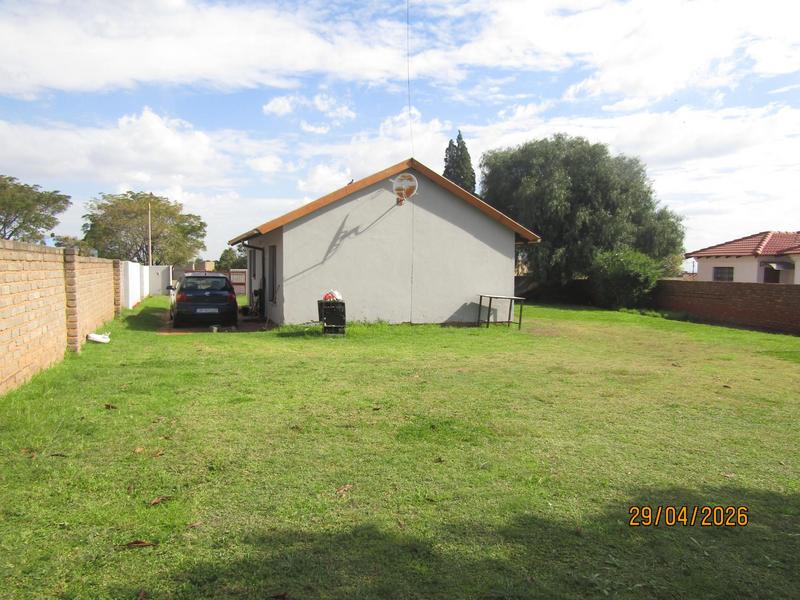 To Let 3 Bedroom Property for Rent in Dawn Park Gauteng
