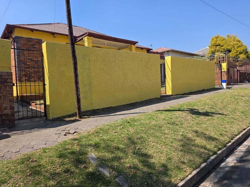 3 Bedroom Property for Sale in Rosettenville Gauteng