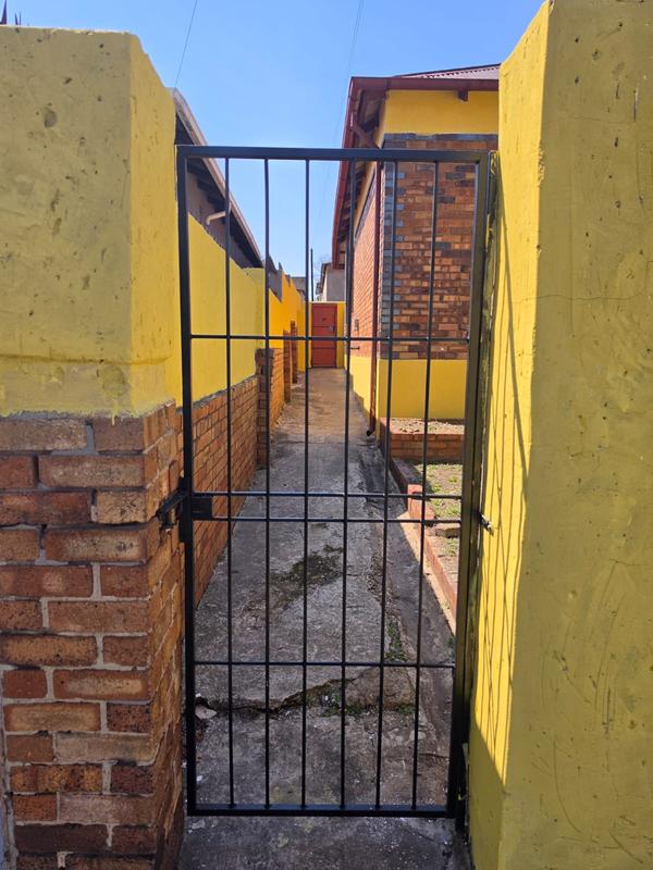 3 Bedroom Property for Sale in Rosettenville Gauteng