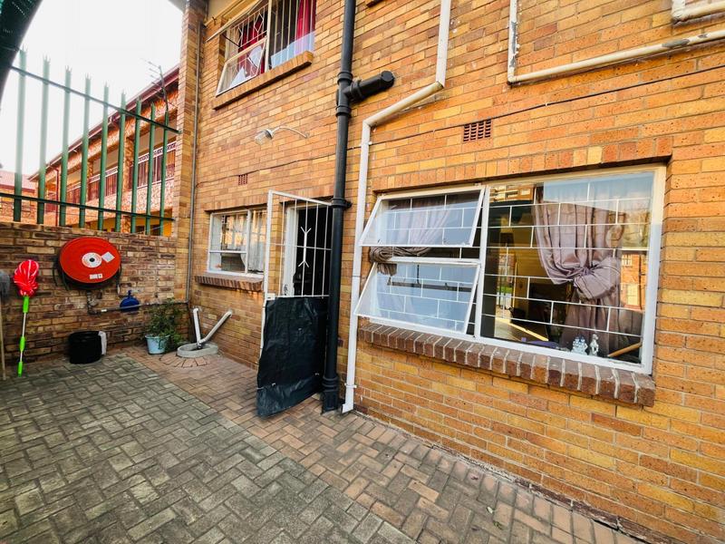 2 Bedroom Property for Sale in Benoni Central Gauteng