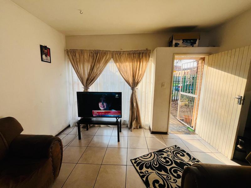 2 Bedroom Property for Sale in Benoni Central Gauteng