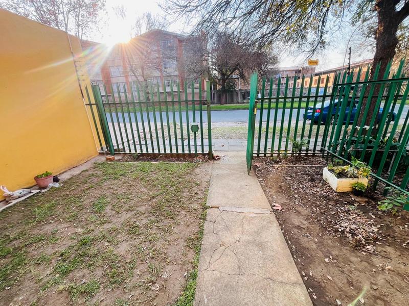 2 Bedroom Property for Sale in Benoni Central Gauteng